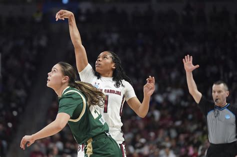 March Madness: Top-seeded SC moves on after topping USF