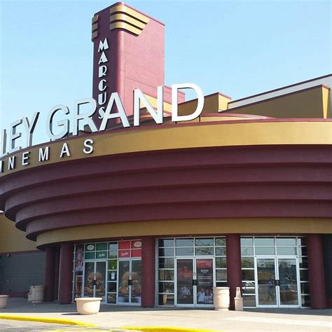 Marcus hollywood theater grand chute. Things To Know About Marcus hollywood theater grand chute. 