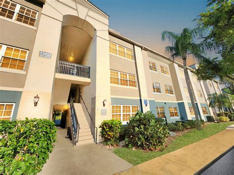 Marela apartments pembroke pines. Marela Apartments offers spacious and well-appointed luxury apartments with half a dozen floor plans, in-suite and communal amenities, and … 