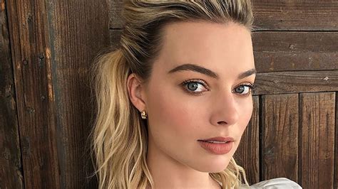 CFake.com : Celebrity Fakes nudes with Images > Celebrity > Margot Robbie , page /1 