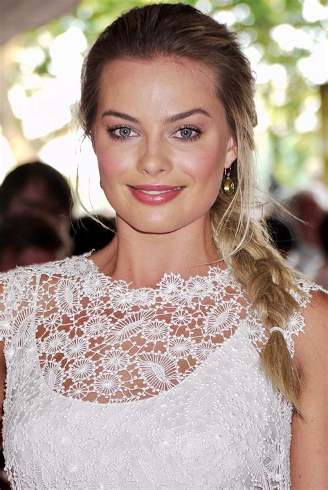Australian actress Margot Robbie was cast to portray Harley Quinn in the DC Extended Universe, beginning with Suicide Squad, first being offered the role in October 2014. Robbie stated that it took three hours to prepare her hair, makeup and costume for the role and "at least 45 minutes" to take it off.. 
