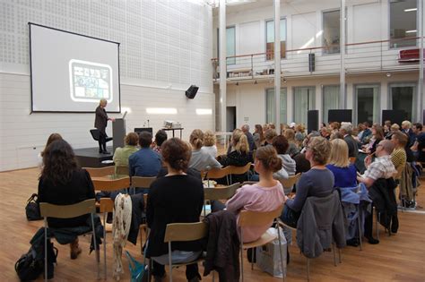 Maria Nystr&ouml;m, 62 &aring;r i Stenungsund p&aring; H&ouml;v&auml;ndarv&auml;gen 1