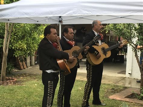 A fifth generation mariachi, Jóse br
