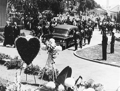Marilyn monroe funeral. Things To Know About Marilyn monroe funeral. 