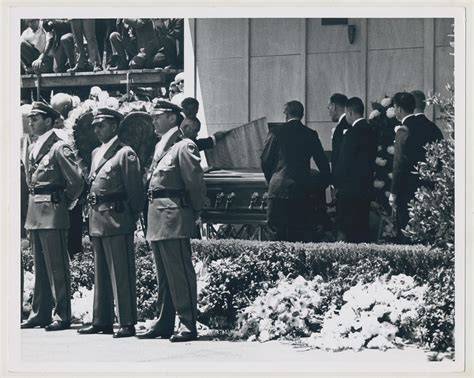 Marilyn monroe funeral
