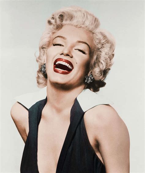 Marilyn monroe lipstick. Monroe was pretty in pink, but the lipstick we associate with her most is certainly a classic red. To honor the actress 50 years after her death, M.A.C. is launching a limited-edition line of ... 