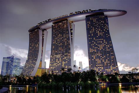 casino singapore revenue