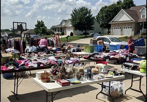 Marion illinois yard sales. Garage Sale and Yard Sale Events during May 2024 in Marion County, Illinois listed by GarageSaleShowcase.com Members. 