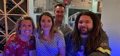 Marissa mclaughlin tj ott.  Rela&ccedil;&otilde;es com Investidores Marisa His...