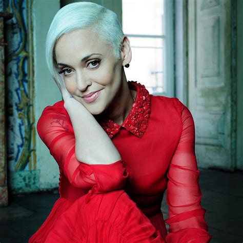 Mariza - Mariza ’s career now proceeded with greater success than ever, with multi-platinum album releases, and appearances on some of the most important stages in the world: the Paris Olympia, the Frankfurt Opera, the London Royal Festival Hall, the Amsterdam Le Carré, the Barcelona Palau de la Música, the Sydney Opera House, the New York Carnegie ... 