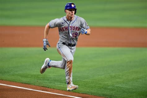 Mark Canha powers the offense, Tylor Megill earns the win as Mets beat Marlins 6-2