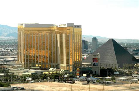 Mark Knopfler concert in Las Vegas, NV Mandalay Bay Events Centre