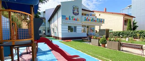 Mark Twain International School