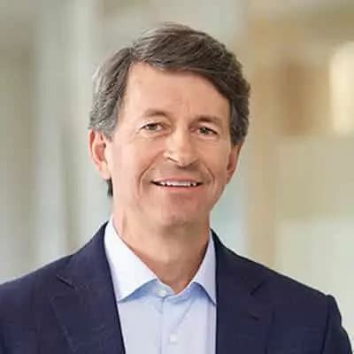 Mark begor net worth. Equifax's CEO is Mark Begor, appointed in Apr 2018, has a tenure of 6.08 years. total yearly compensation is $13.05M, comprised of 11.5% salary and 88.5% bonuses, including company stock and options. directly owns 0.11% of the company’s shares, worth $29.61M. 