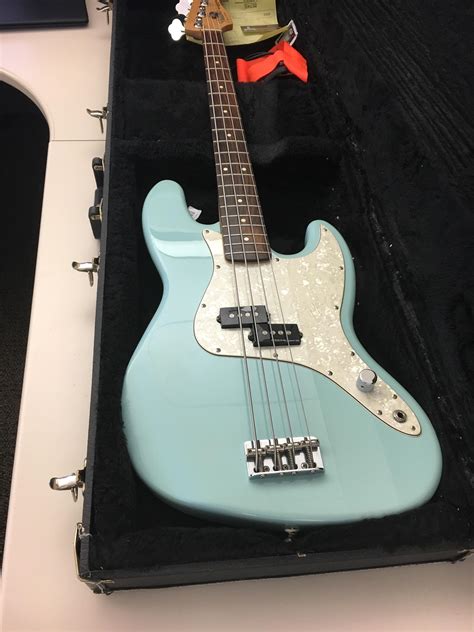 Mark hoppus bass. The Fender Mark Hoppus Jazz Bass guitar is the perfect punk-pop bass-as powerful and addictive as a blink-182 hit. Distinctive since its 2002 introduction as a Jazz Bass with a split single-coil Precision Bass pickup, it now has a sonic formula. 