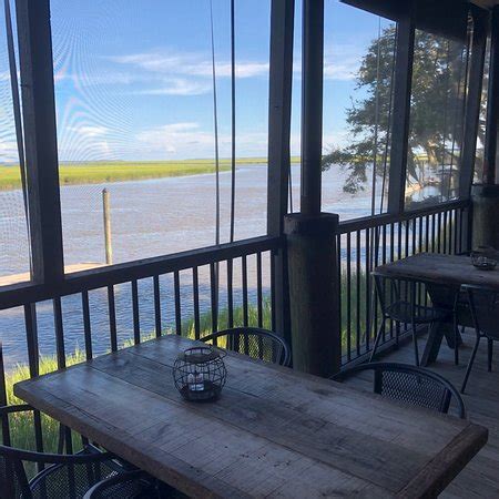 Marker 107 restaurant. Marker 107 is a fantastic seafood restaurant situated at 2943 Kilkenny Rd, Richmond Hill, GA 31324. With its breathtaking view and fresh seafood offerings, it promises an unforgettable dining experience. The restaurant operates from Wednesday to Saturday, from 5-9 PM. 