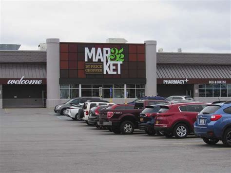 Market 32 glenmont. The new name is a reference to the year the Golub family started its grocery business: 1932. Eventually, all 135 Price Chopper stores will convert to the Market 32 brand. The whole process will ... 