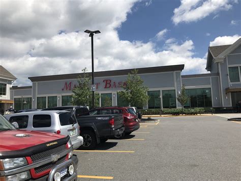 Market basket londonderry nh. Market Basket Londonderry, NH. 10 Michels Way, Londonderry. Open: 7:00 am - 9:00 pm 0.11mi. Read the specifics on this page for HomeGoods Derry, NH, including the working times, store address info, customer feedback and further details. 