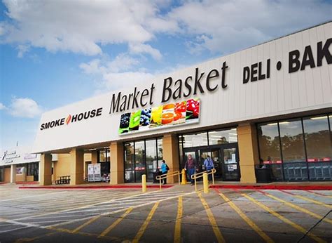 Market basket on nelson road. Shopping at Market Basket on Nelson Rd. is an experience beyond regular old shopping for groceries because you can find specialty meats and boudin! While in Lake Charles, … 