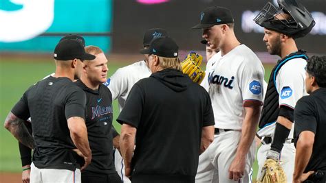 Marlins LHP Rogers exits game with left forearm tightness