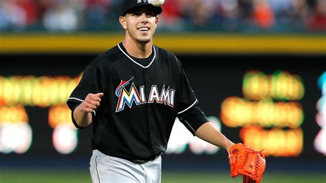Marlins face the Braves with 1-0 series lead