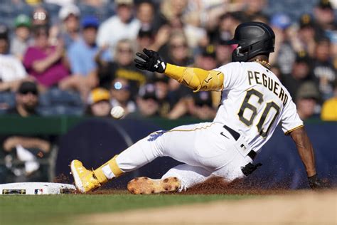 Marlins lose to Pirates 3-0 in last game before postseason