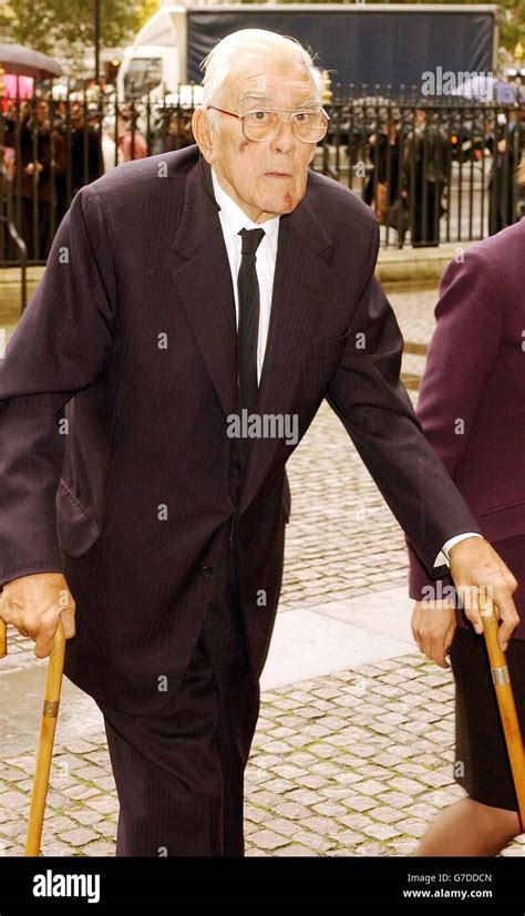 Marmaduke hussey obituary sample