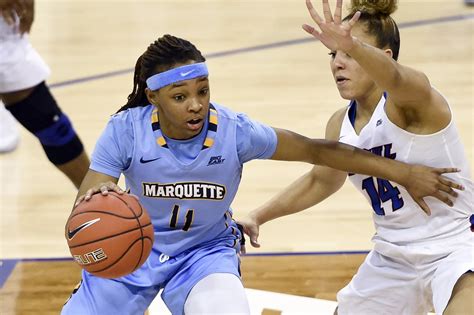 Marquette womens basketball. QUEENS, N.Y. - The No. 19/20 Marquette women's basketball team fell 57-56 at St. John's on Wednesday night in Queens. Marquette (12-2, 1-2 BIG EAST) was led by Frannie Hottinger who had 15 points and six rebounds on 6-of-7 shooting. Hottinger was one of three Golden Eagles in double-figures for the game, joined by Liza Karlen (14) … 