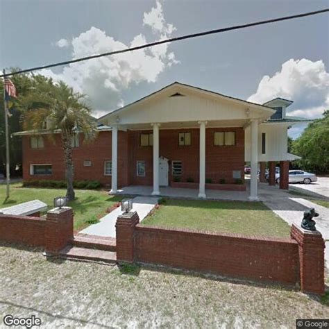 Marshels Wright Donaldson provides funeral and cremation services to families of Beaufort, South Carolina and the surrounding area. A licensed funeral director will assist you in making the proper funeral arrangements for your loved one.. 