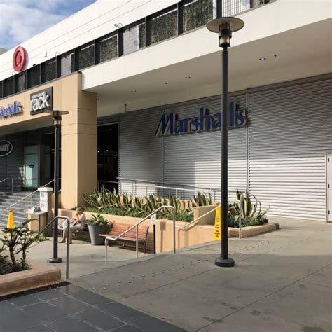 Marshalls murray. Posting Notes: Marshalls Store 1513 || 662 North 12th Street || Murray || KY || 42071 We’re reinventing retail and helping people discover that next find that’s going to be their new signature ... 
