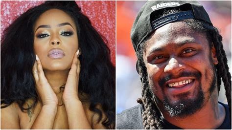 Marshawn lynch girlfriend 2022. Marshawn Lynch was a first-round pick by the Buffalo Bills in 2007 and made the Pro Bowl with them in 2008. But it was when he joined the Seattle Seahawks in 2010 that he really emerged as one of ... 