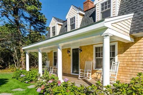 Martha's vineyard houses for sale. Chip Chop, the longtime Martha’s Vineyard home of veteran news anchor Diane Sawyer, is coming on the market for $24 million. Sawyer and her husband, the late film director Mike Nichols, bought ... 