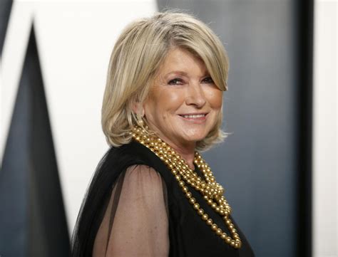 Martha Stewart, 81, Glows in an ‘Unfiltered, No Face Lift’ Selfie