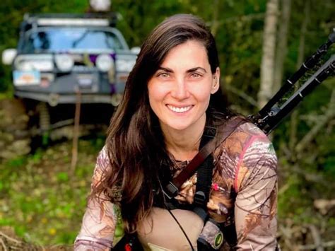 Martha Tansy Biography, Net Worth, Wiki, Age, Height, Husband February 10, 2024 by Stars Fact In the highlands of south-central Alaska, Martha Tansy is a brave warrior and skilled hunter for the local Athabascan Native Americans, a single mother, and a fearless fighter.. 