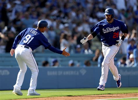 Martinez’s 3-run shot lifts Dodgers over Padres 4-2, win 4th in row