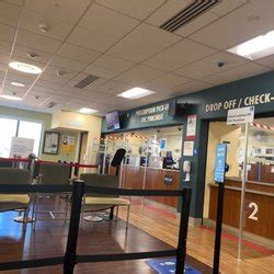 A significant number of Kaiser Permanente locations are open around the clock. A select number of Kaiser Permanente facilities open in the morning at 8:30 AM and remain open until 8:00 PM in the evening. On typical weekdays, just a few of the branches are open for more than 11 hours.. 