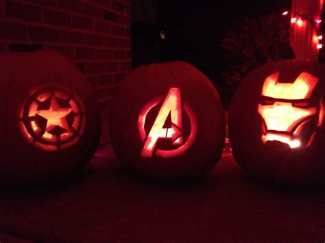 Marvel pumpkin ideas. The Marvel Cinematic Universe keeps pumping out hit after hit to entertain both lifelong comic book fans and newcomers to the genre. No one has captured hearts and sparked imagination in the past decade better than the creators of the MCU. 