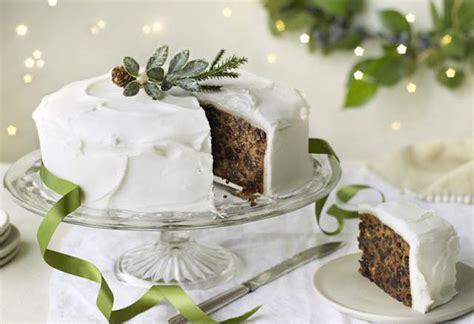 Mary Berry’s festive Christmas cake recipe - Mother & Baby