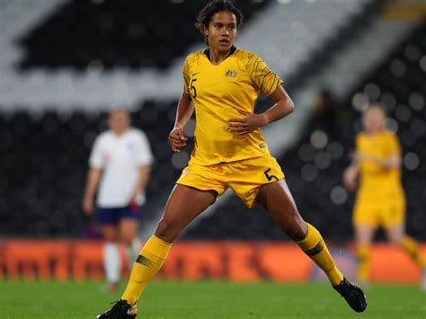 Mary fowler. Jun 29, 2022 · Manchester City have announced the signing of young Australia forward Mary Fowler on a four-year deal.. Fowler, 19, has spent the last two-and-a-half seasons at Montpellier in Division 1 Feminine ... 