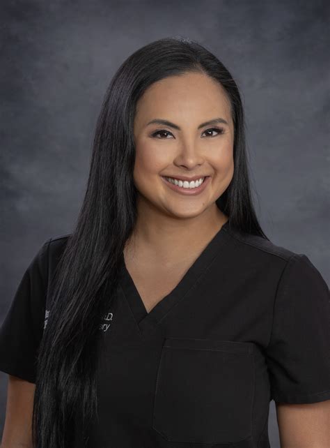 Dr. Mary Grace Bridges, MD, is an Obstetrics & Gynecology specialist practicing in Amarillo, TX with 12 years of experience. This provider currently accepts 33 insurance plans including Medicare and Medicaid. New patients are welcome.. 