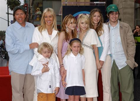 Mary kate and ashley olsen parents. Things To Know About Mary kate and ashley olsen parents. 