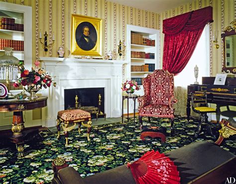 Mary todd lincoln house. The Historical Kentucky House of First Lady Mary Todd Lincoln The gracious home is well-preserved in Lexington, containing many of the original furnishings By Lynn M. Olsen 