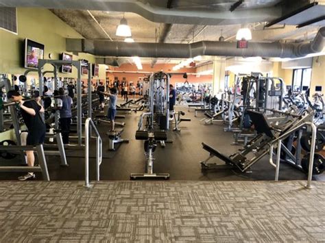 Maryland athletic club. Do you want to known what amenities and classes are available on this gym? Just click! Gym Maryland Athletic Club in Baltimore, Maryland, United States 