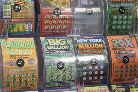 Maryland lottery horse race. Sept. 19 (UPI) --A Maryland man scored a $62,622 prize from the Racetrax virtual horse racing game, marking his third time winning a major lottery jackpot.The 58-year-old Joppa man told Maryland ... 