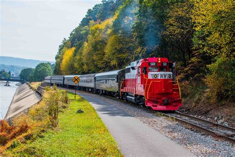 Maryland scenic railroad. Carve out some fun in Mountain Maryland! This trip is sweeter than Pumpkin Pie. Add a twist on a tradition as old as time, take the train to the Pumpkin Patch. Upon arrival and check-in at our beautiful station in downtown Cumberland, all passengers receive a pumpkin, apple cider, and decorations upon their arrival at the Pumpkin Patch! 