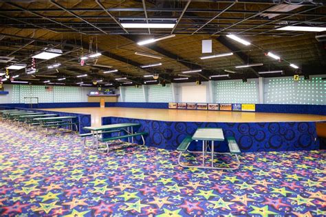 Roller Skating Rinks, Bowling - Lynnwood Bowl & 