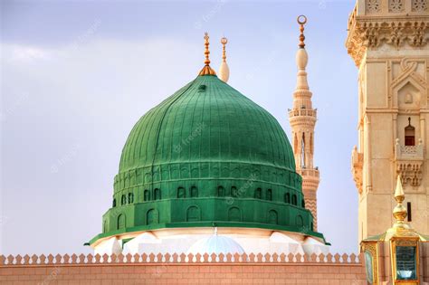 Masjid Al Nabawi Green Dome