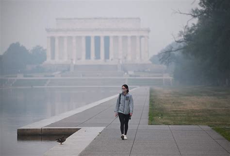 Masks are back as wildfire smoke pummels East Coast: ‘A very serious threat’