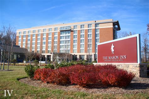 Virginia. Showing 5 hotels. DoubleTree by Hilton Hotel Sterling - Dulles Airport. Hotel Details for DoubleTree by Hilton Hotel Sterling - Dulles Airport > 3.56 miles. DoubleTree …. 