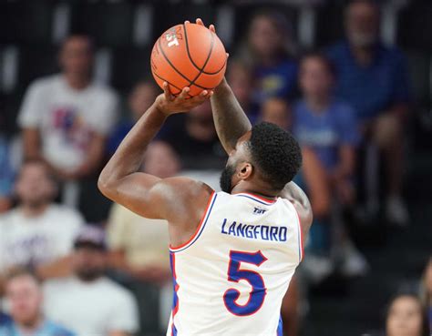 Jul 22, 2023 · Langford then blocked Mosley’s shot and hit a three on the other end to give the Jayhawk alumni a 61-57 lead with 5:17 left. The Jayhawks, who led by as many as 14 points in the first quarter ... . 